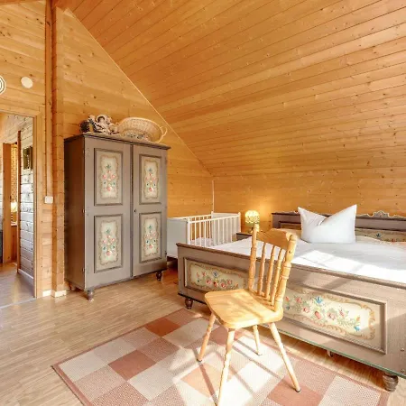 Vakantiehuis Wooden In Hinterrod With Sauna